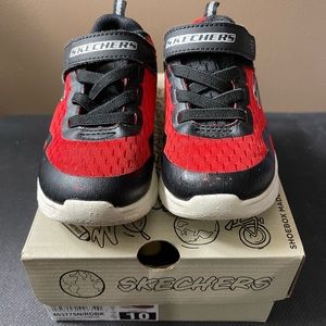 Kids Sketchers Sneakers!